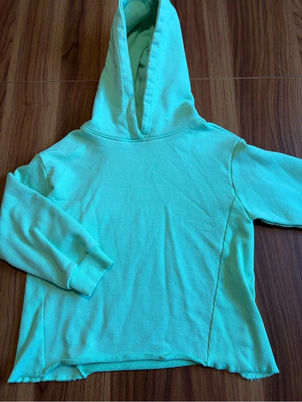 Zara 3-4Y Light Green Shorts & Hoodie Set